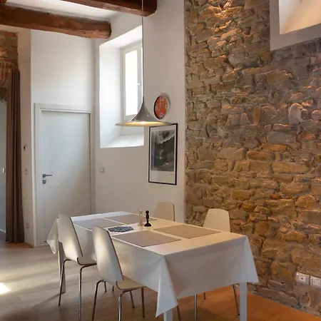 Il Canzoniere 아파트 아레초